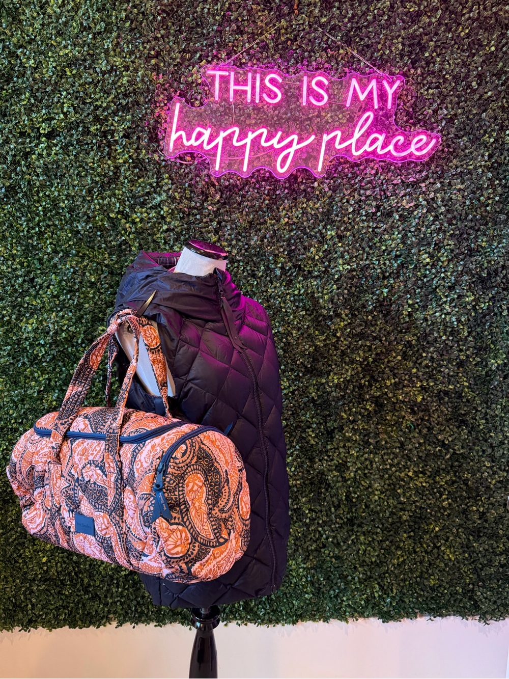 Vera Bradley Fern Paisley ultra light collection  Quilted Travel Duffel